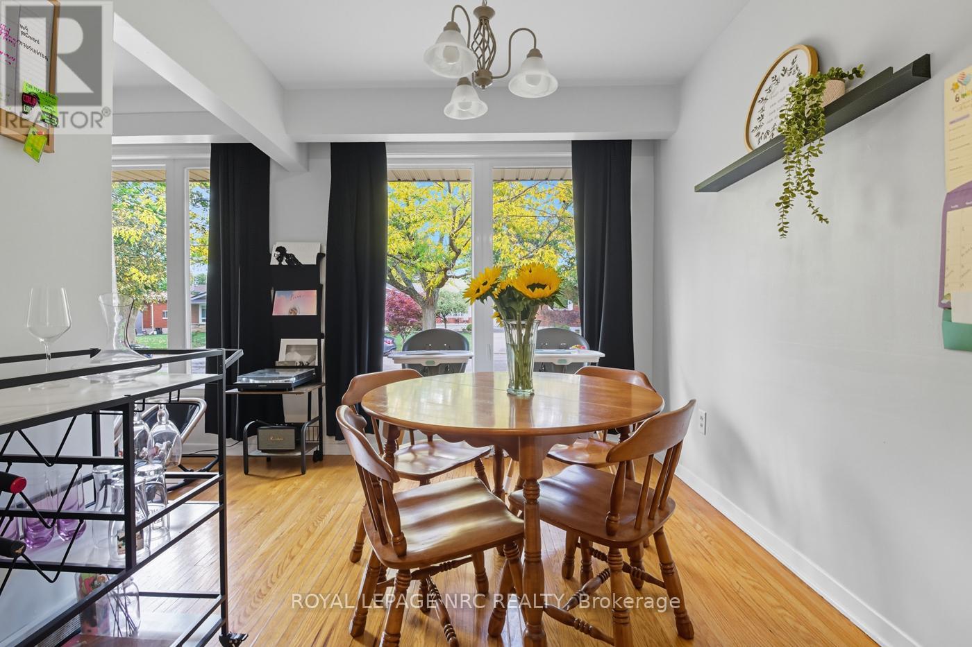 243 Gross Avenue, Welland (Broadway), Ontario  L3C 2V1 - Photo 7 - X12431878