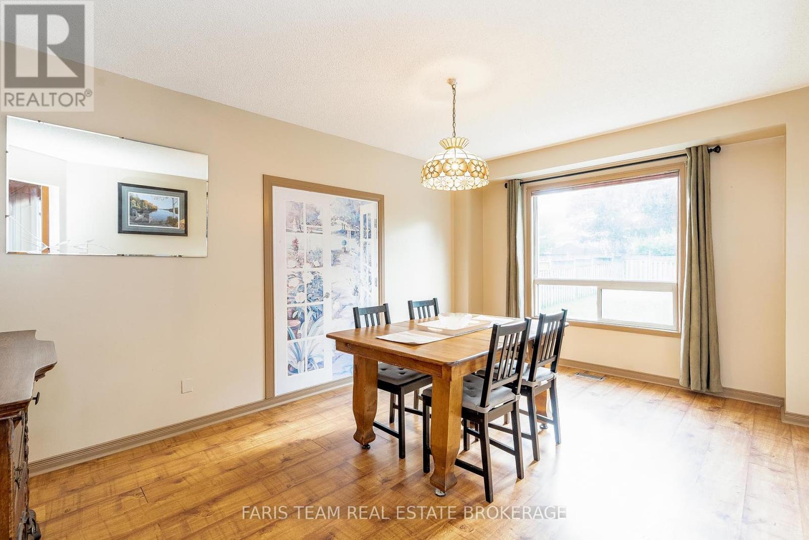 230 Mary Anne Drive, Barrie, Ontario  L4N 7R2 - Photo 9 - S12431772