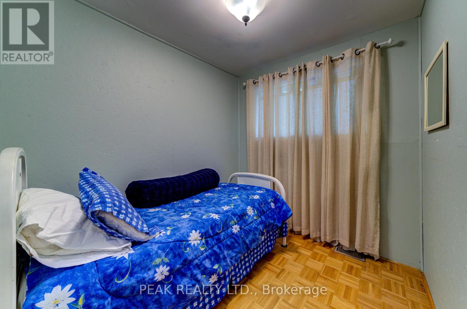 11 Glen Avenue S, Tiny, Ontario  L0L 2T0 - Photo 19 - S12431796