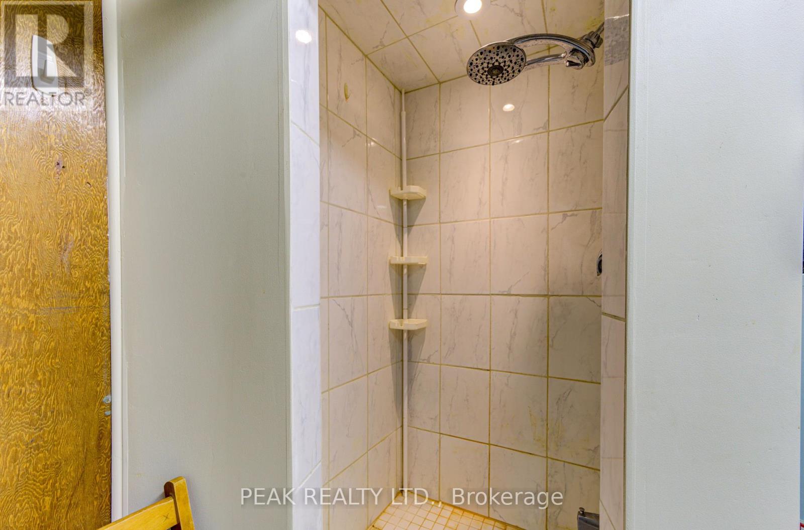 11 Glen Avenue S, Tiny, Ontario  L0L 2T0 - Photo 25 - S12431796