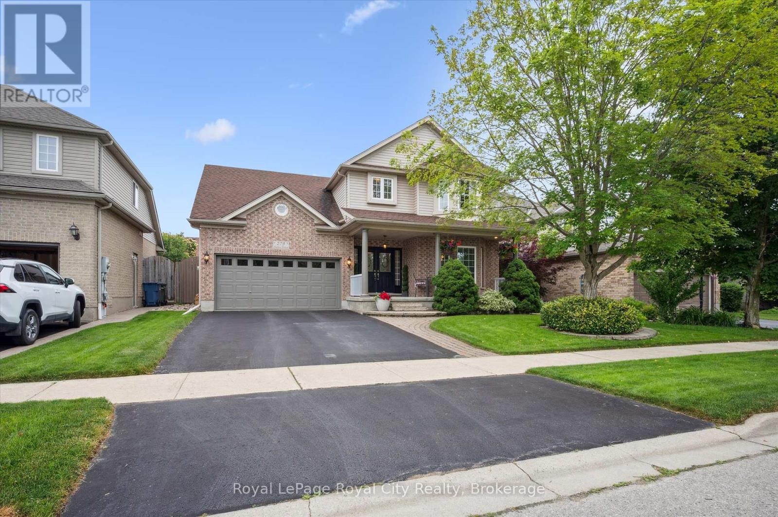 279 Farley Drive, Guelph, Ontario  N1L 1N6 - Photo 2 - X12431929