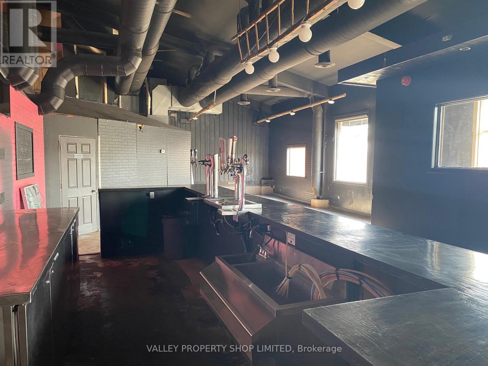 207 Nelson Street, Pembroke, Ontario  K8A 3N1 - Photo 17 - X12428731