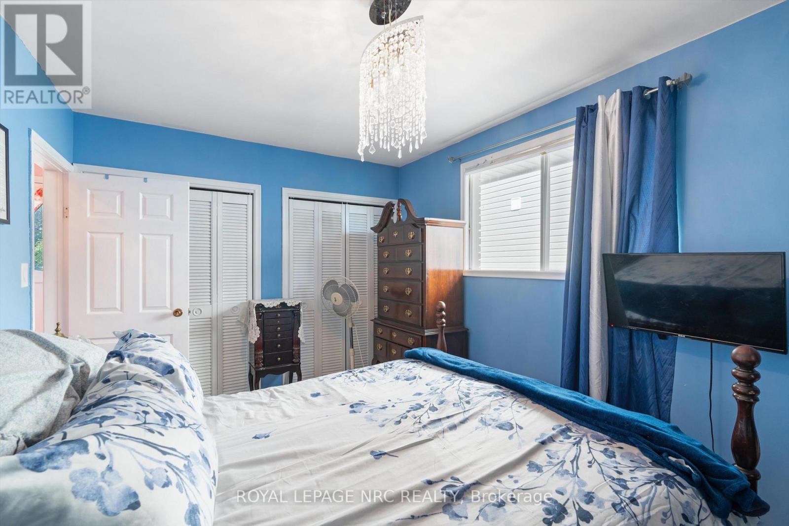 11 Cleveland Street, Thorold (Thorold Downtown), Ontario  L2V 3K3 - Photo 11 - X12301097