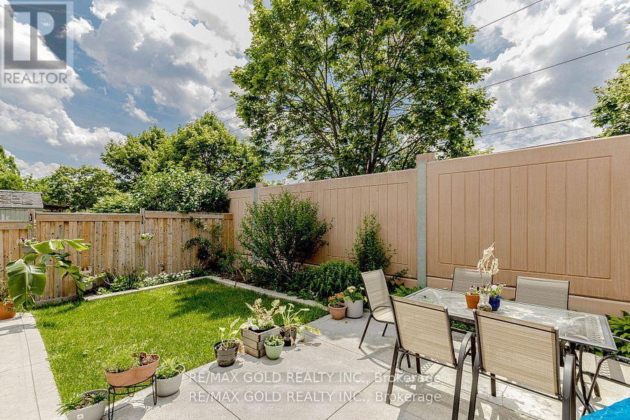 139 Chipmunk Crescent, Brampton, Ontario  L6R 1B7 - Photo 23 - W12431751
