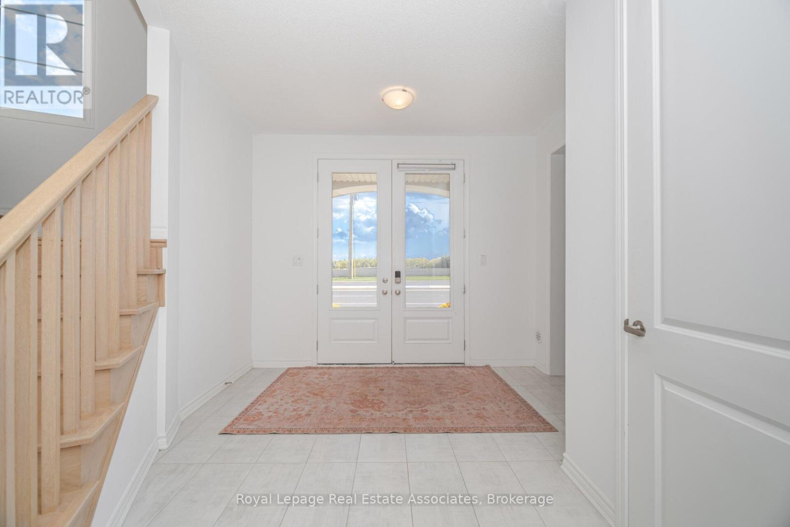 1397 William Halton Parkway, Oakville, Ontario  L6M 5N8 - Photo 4 - W12431787