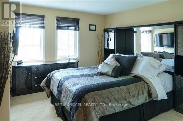 95 Bunchberry Way, Brampton, Ontario  L6R 2E8 - Photo 19 - W12431789