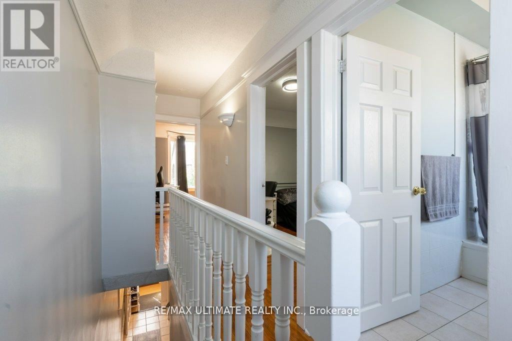 281 Boon Avenue, Toronto, Ontario  M6E 4A2 - Photo 14 - W12431798