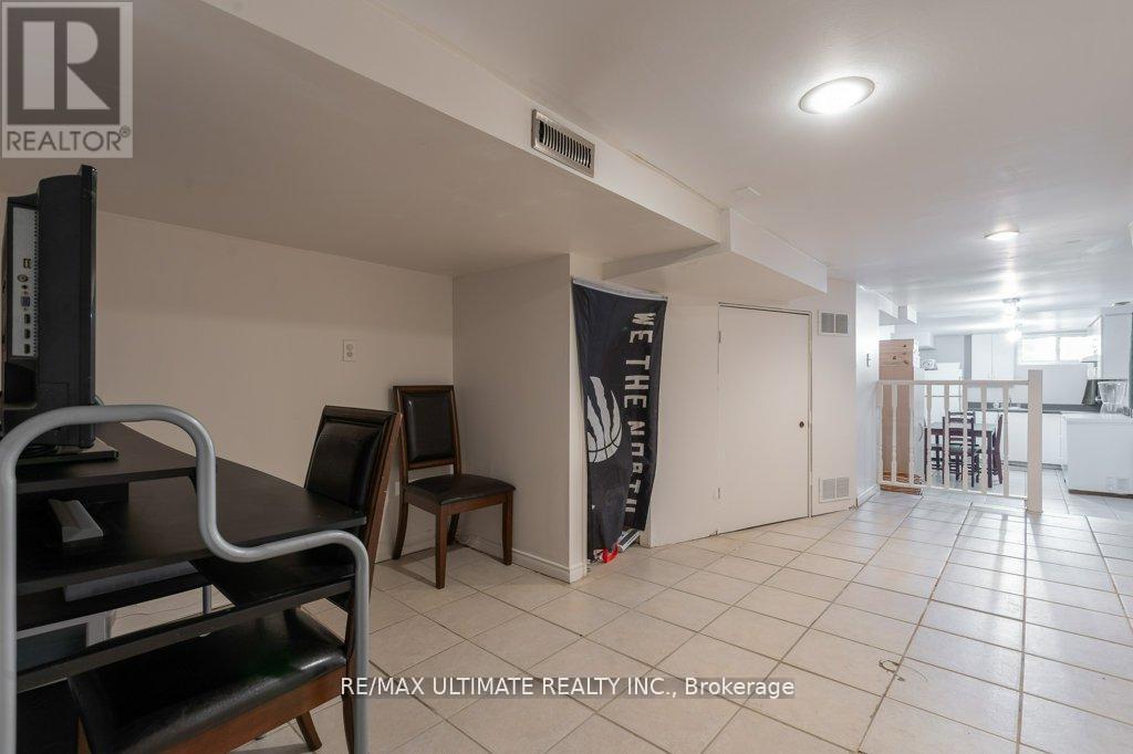 281 Boon Avenue, Toronto, Ontario  M6E 4A2 - Photo 23 - W12431798