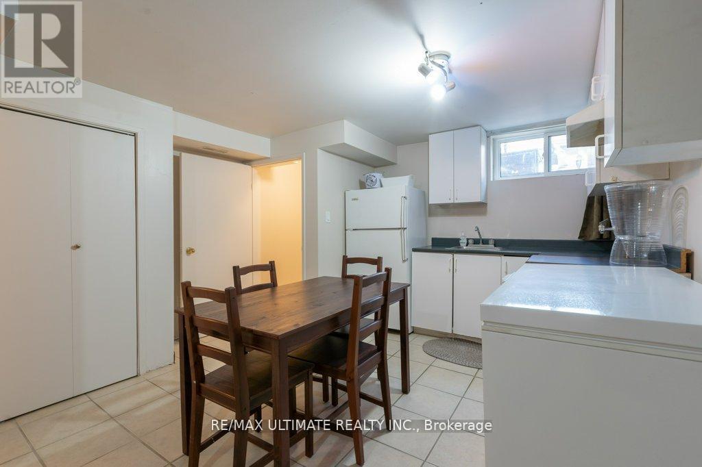 281 Boon Avenue, Toronto, Ontario  M6E 4A2 - Photo 26 - W12431798