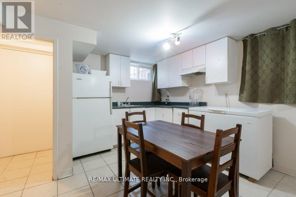 281 Boon Avenue, Toronto, Ontario  M6E 4A2 - Photo 28 - W12431798