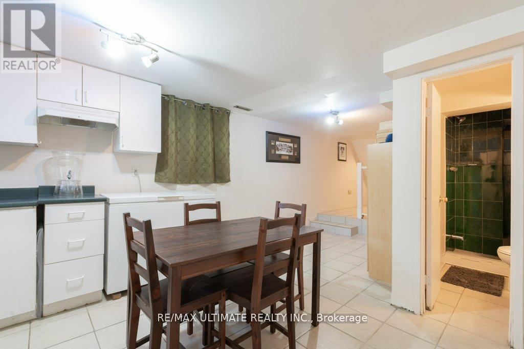281 Boon Avenue, Toronto, Ontario  M6E 4A2 - Photo 30 - W12431798