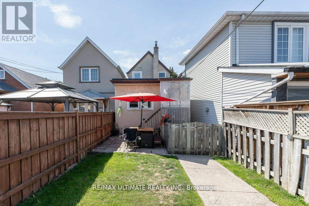 281 Boon Avenue, Toronto, Ontario  M6E 4A2 - Photo 34 - W12431798