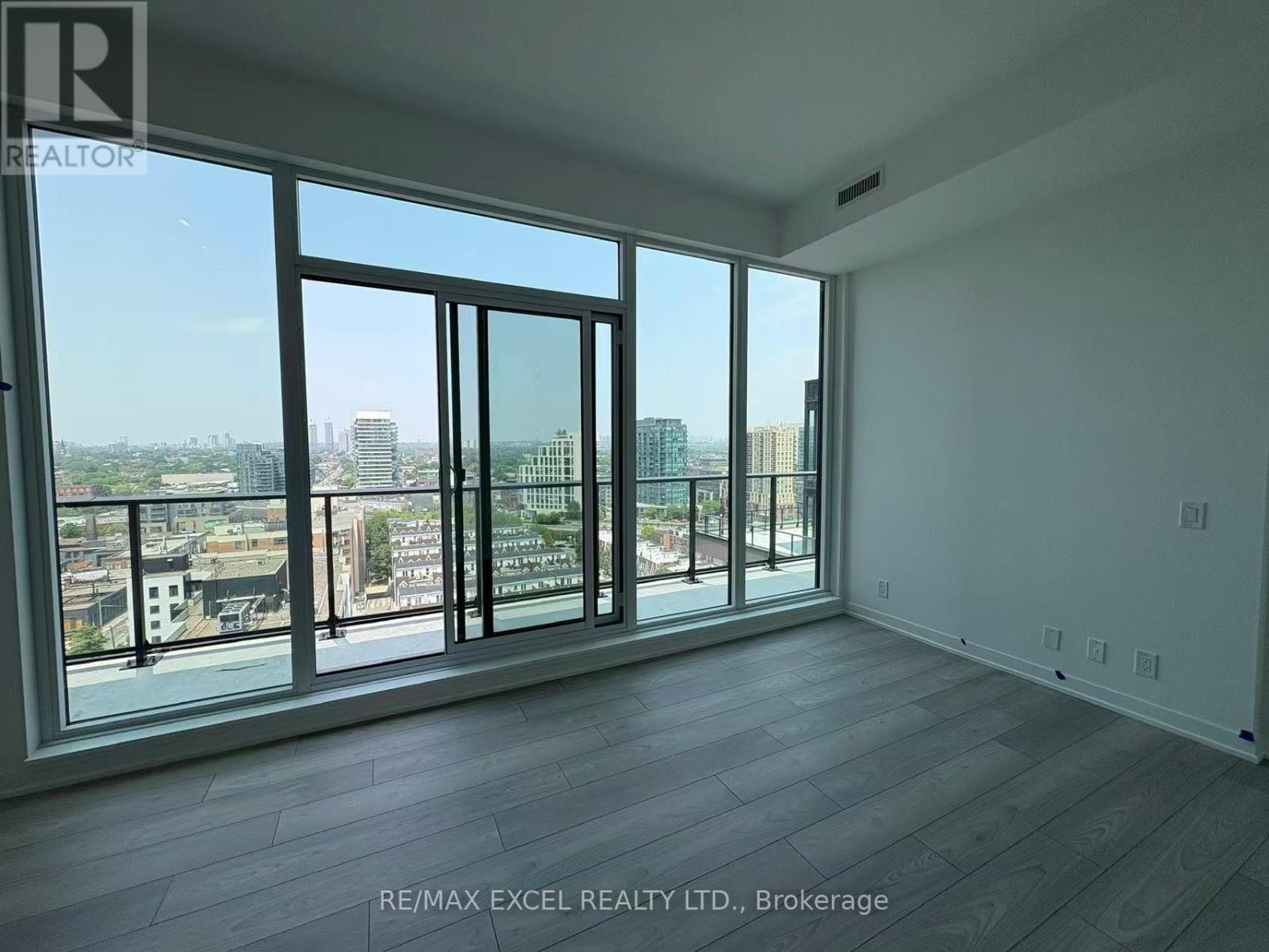 1302 - 285 Dufferin Street, Toronto, Ontario  M6K 0J2 - Photo 6 - W12431800