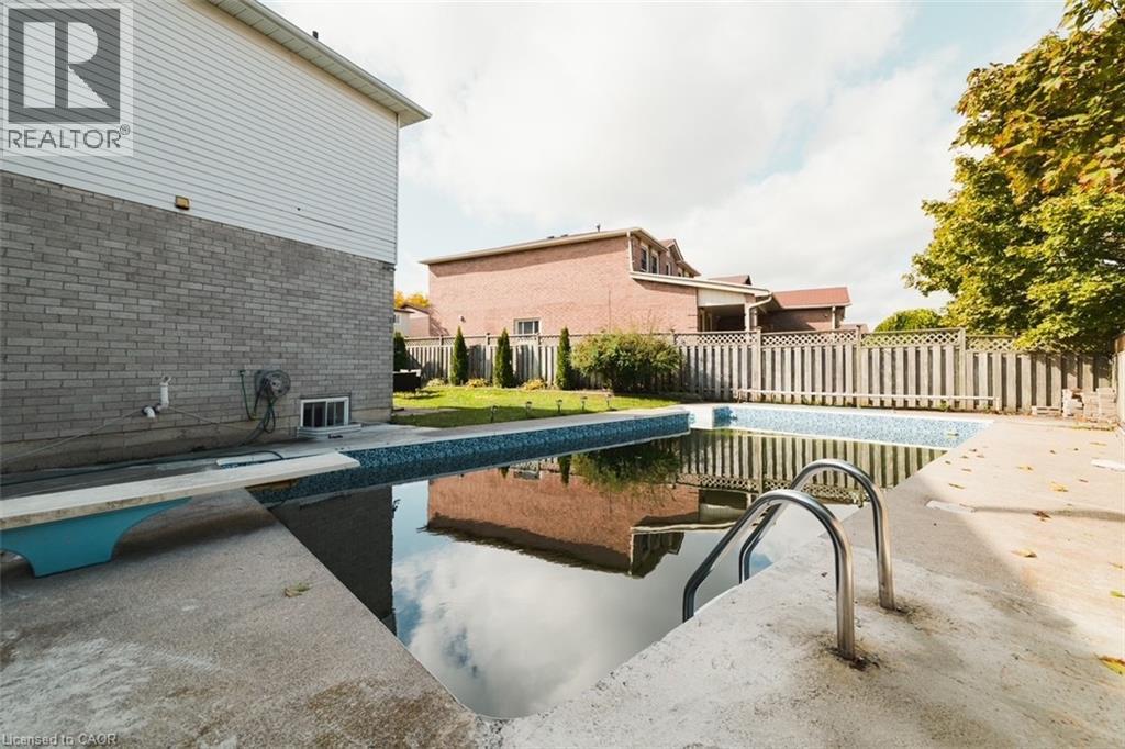 2 Blackburn Crescent, Ajax, Ontario  L1S 5Z2 - Photo 24 - 40774188