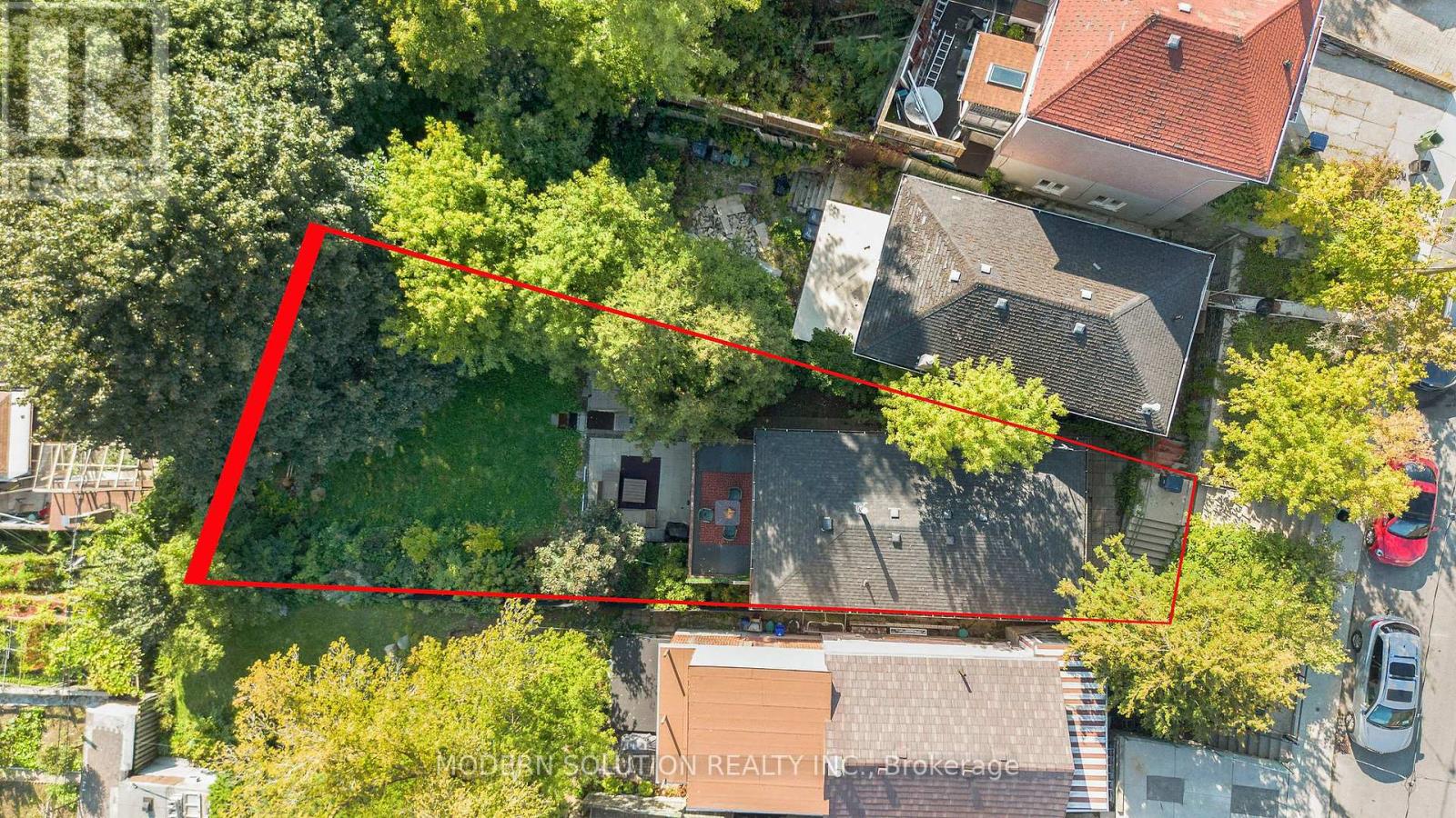 5a Dynevor Road, Toronto, Ontario  M6E 3W7 - Photo 2 - W12431639