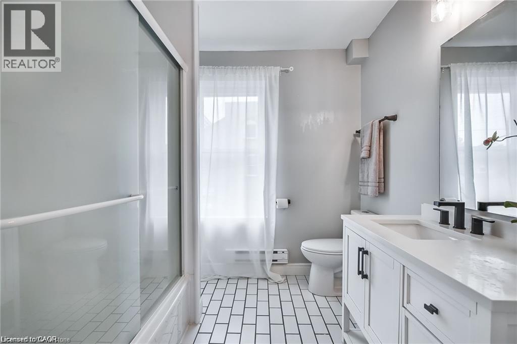 118 Queen Street S, Hamilton, Ontario  L8P 3S1 - Photo 9 - 40772148