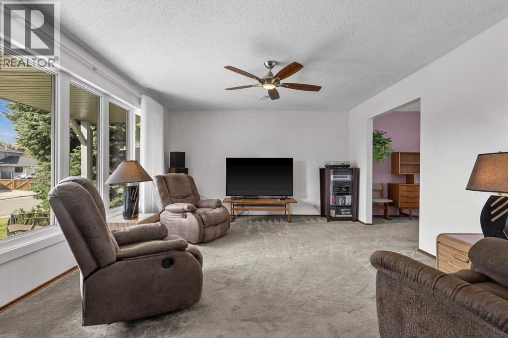 206 Lake Fraser Place Se, Calgary, Alberta  T2J 3T5 - Photo 11 - A2260066
