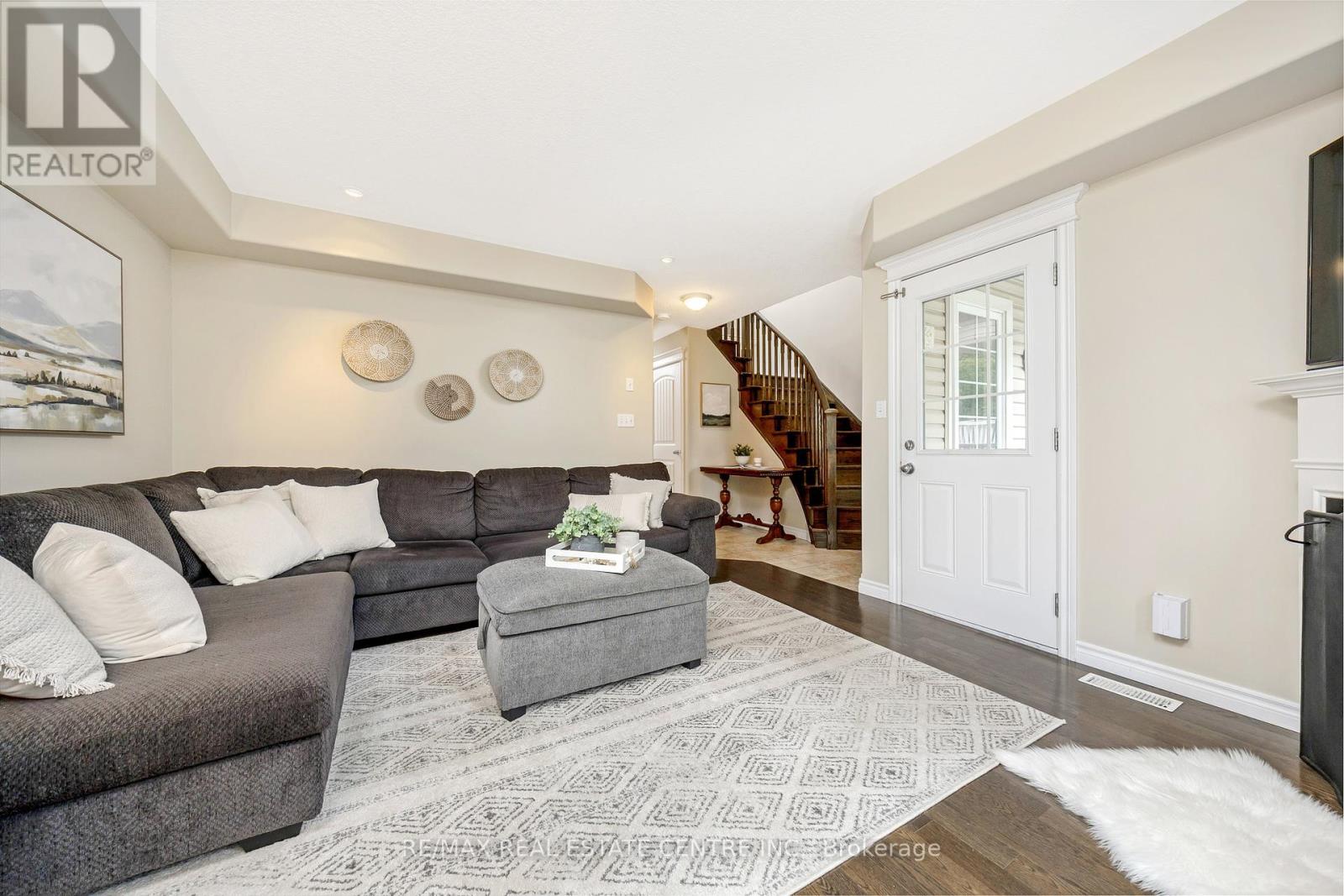153 Carters Lane, Guelph/eramosa, Ontario  N0B 2K0 - Photo 11 - X12431764