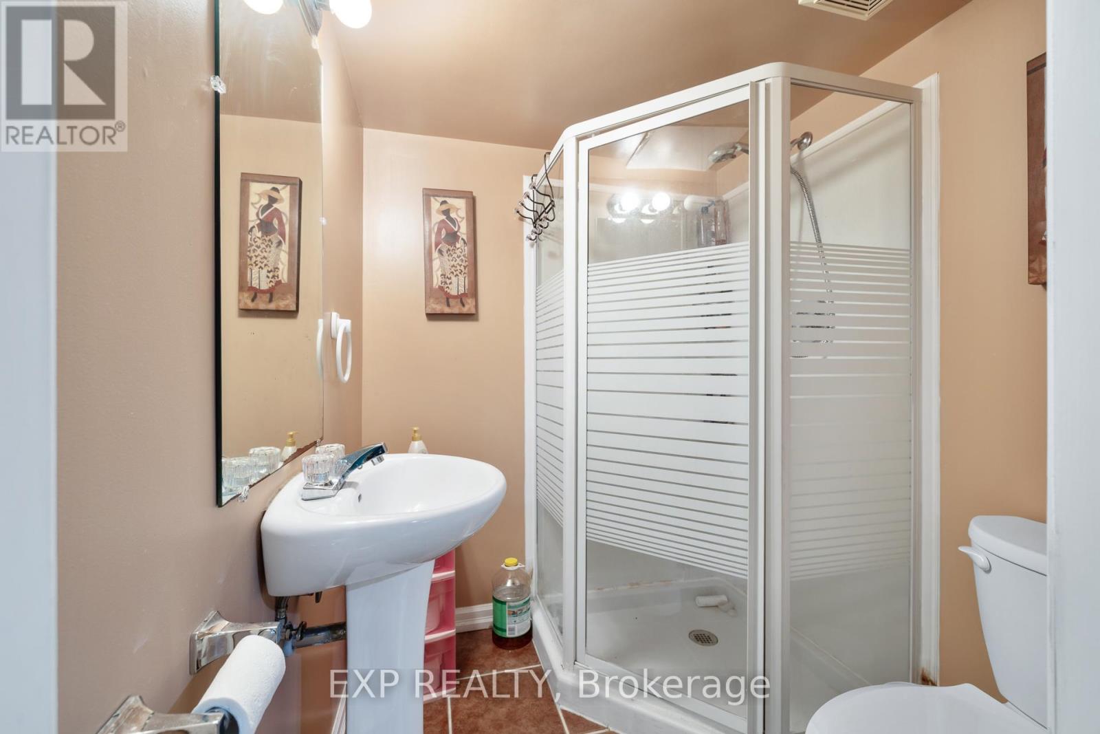 992 Copper Leaf Crescent, Kitchener, Ontario  N2E 3W3 - Photo 17 - X12431790