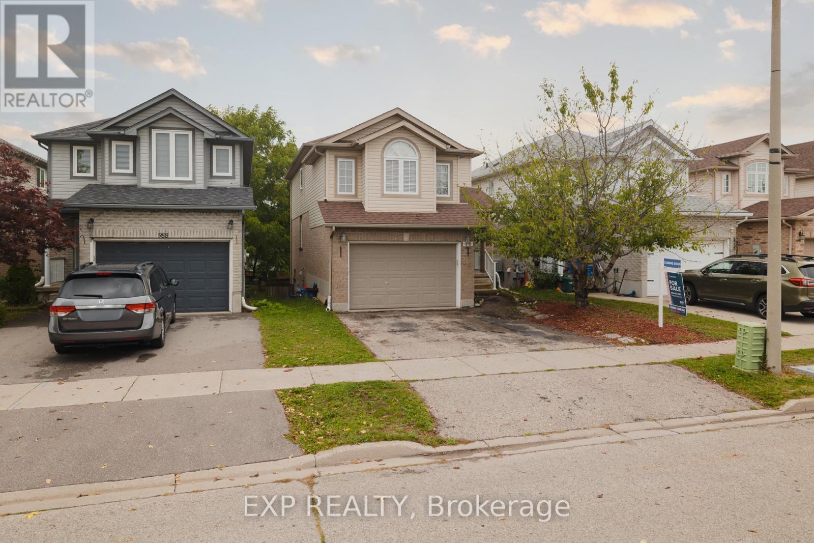 992 Copper Leaf Crescent, Kitchener, Ontario  N2E 3W3 - Photo 21 - X12431790