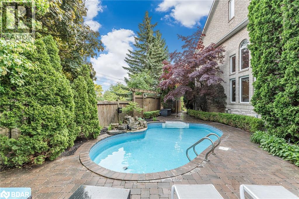 2000 Peak Place, Oakville, Ontario  L6H 5T2 - Photo 2 - 40773231