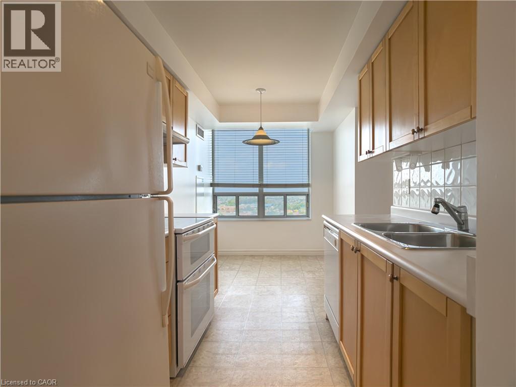 55 Strathaven Road Unit# 1413, Mississauga, Ontario  L5R 4G9 - Photo 2 - 40774288