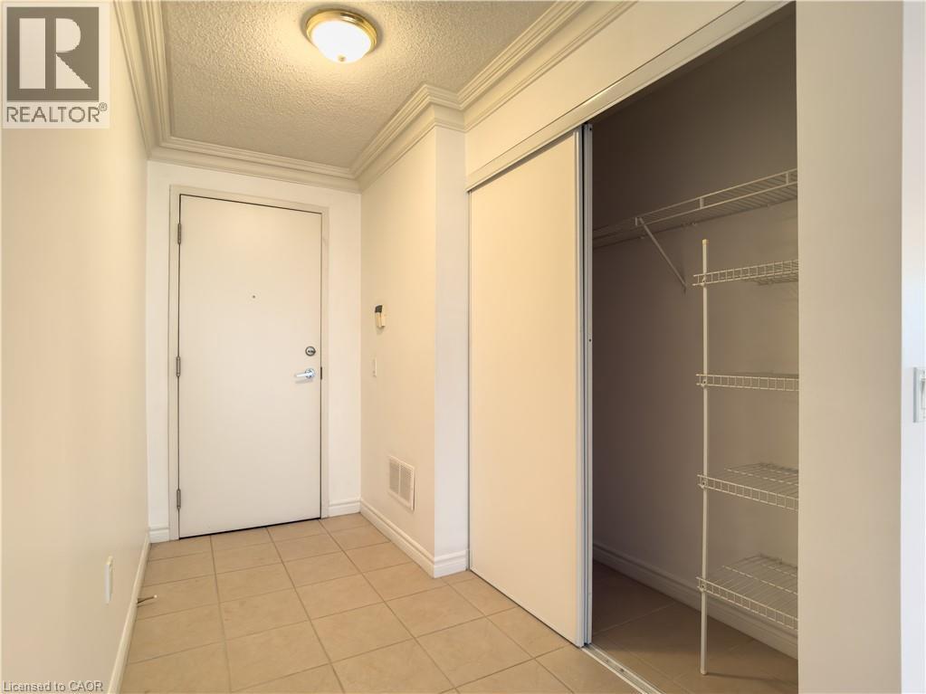 55 Strathaven Road Unit# 1413, Mississauga, Ontario  L5R 4G9 - Photo 4 - 40774288