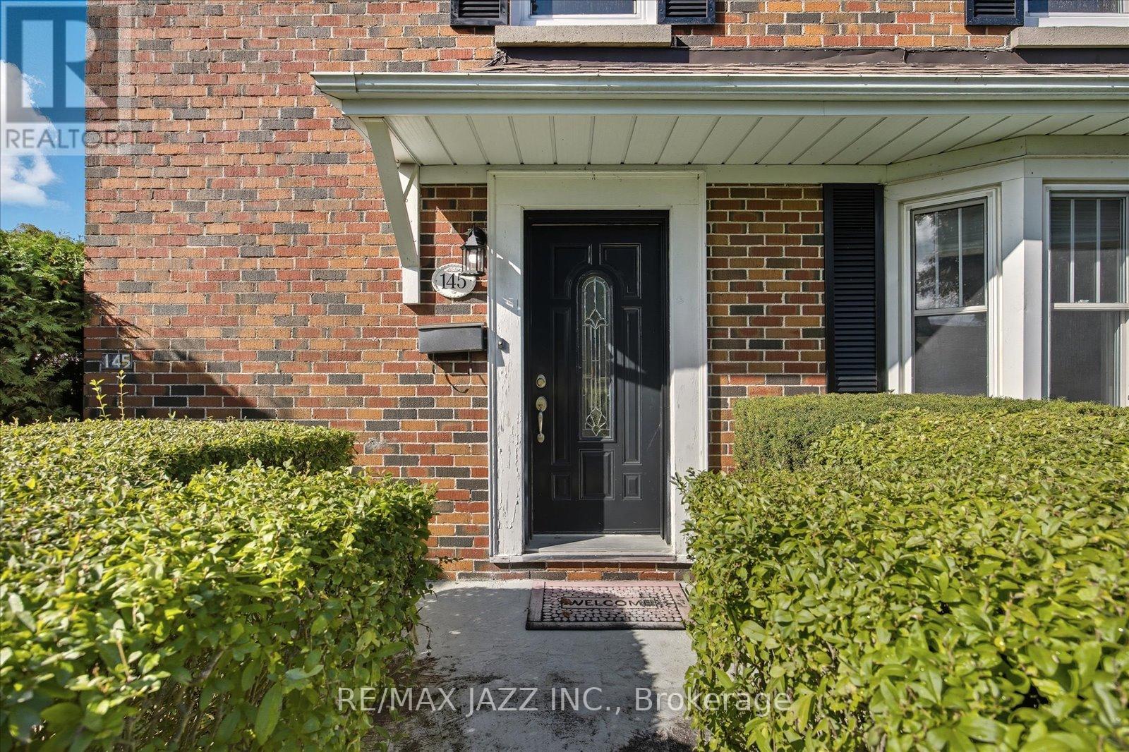 145 Switzer Drive, Oshawa, Ontario  L1G 3J6 - Photo 4 - E12432000