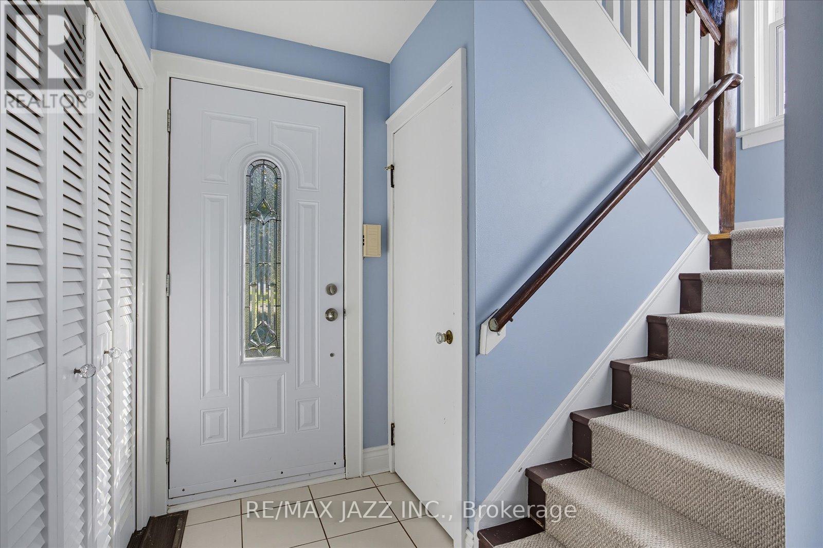 145 Switzer Drive, Oshawa, Ontario  L1G 3J6 - Photo 5 - E12432000