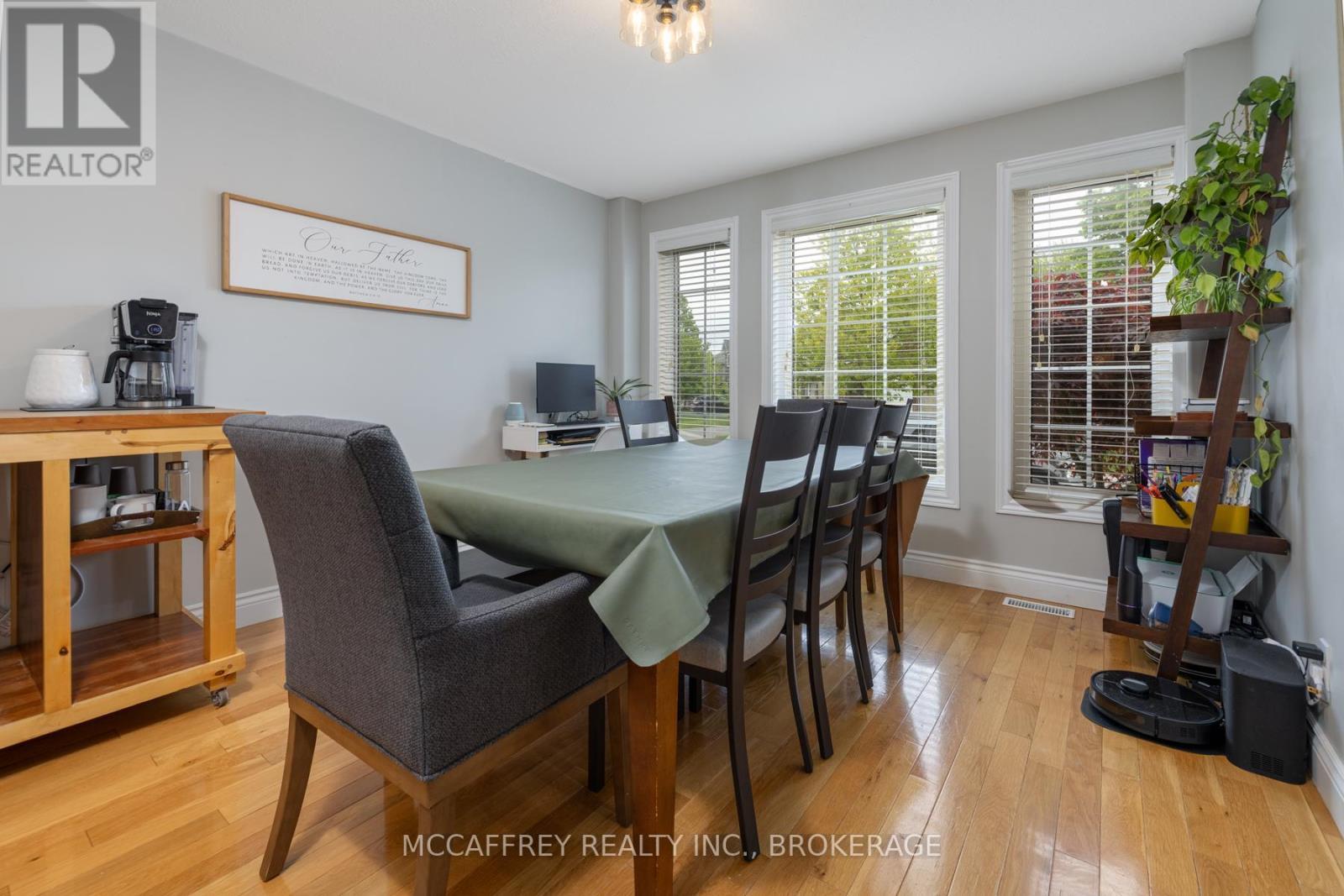 81 Schooner Drive, Kingston, Ontario  K7K 7K1 - Photo 4 - X12432006
