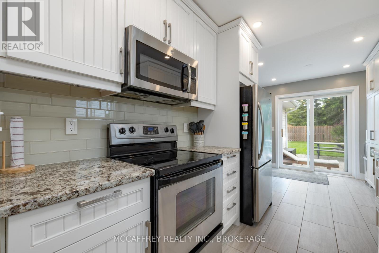 81 Schooner Drive, Kingston, Ontario  K7K 7K1 - Photo 6 - X12432006
