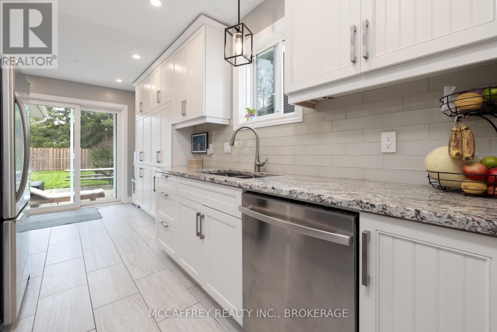 81 Schooner Drive, Kingston, Ontario  K7K 7K1 - Photo 7 - X12432006