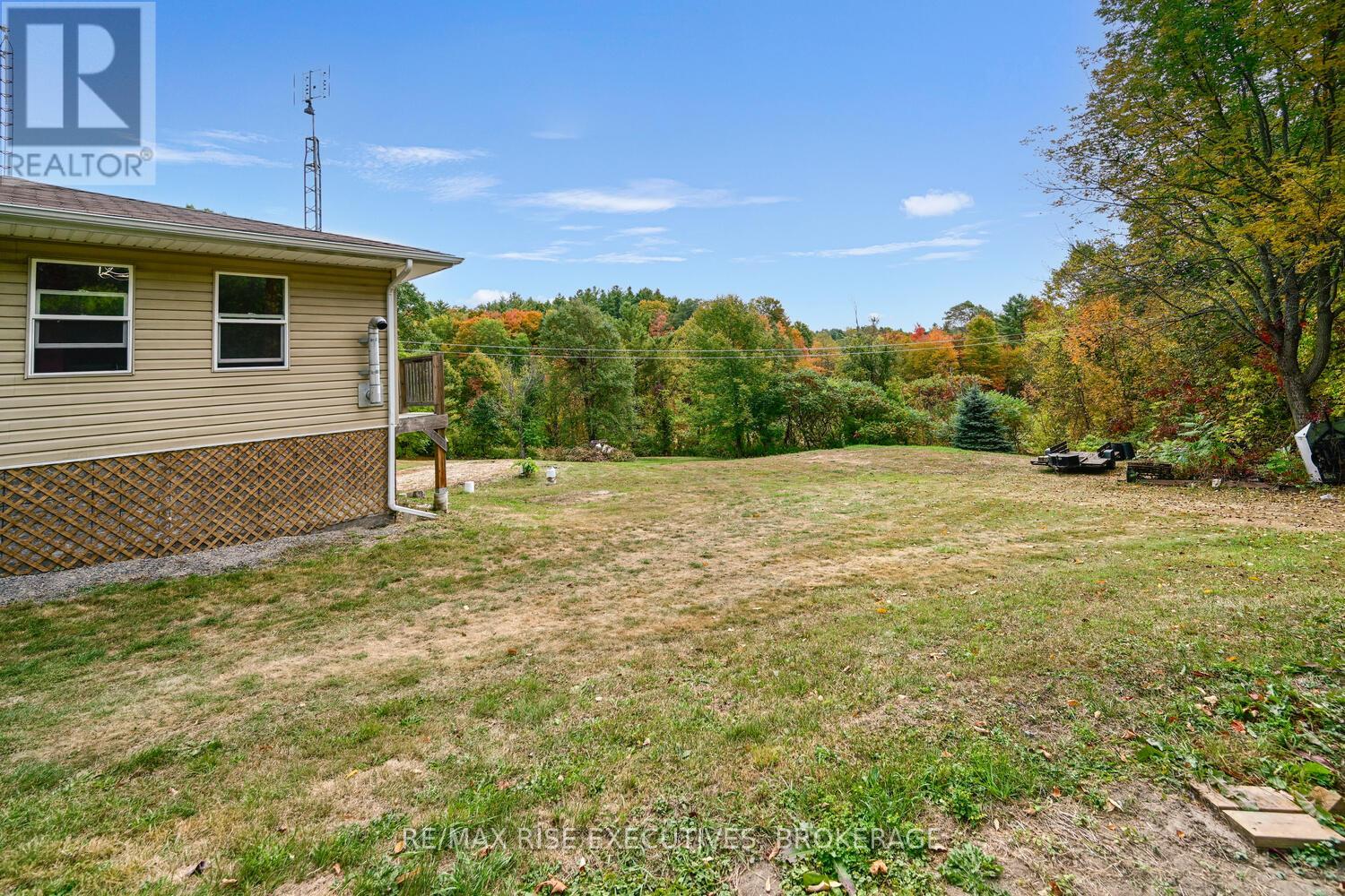 25 Park Street, Leeds And The Thousand Islands, Ontario  K0E 1N0 - Photo 45 - X12432062