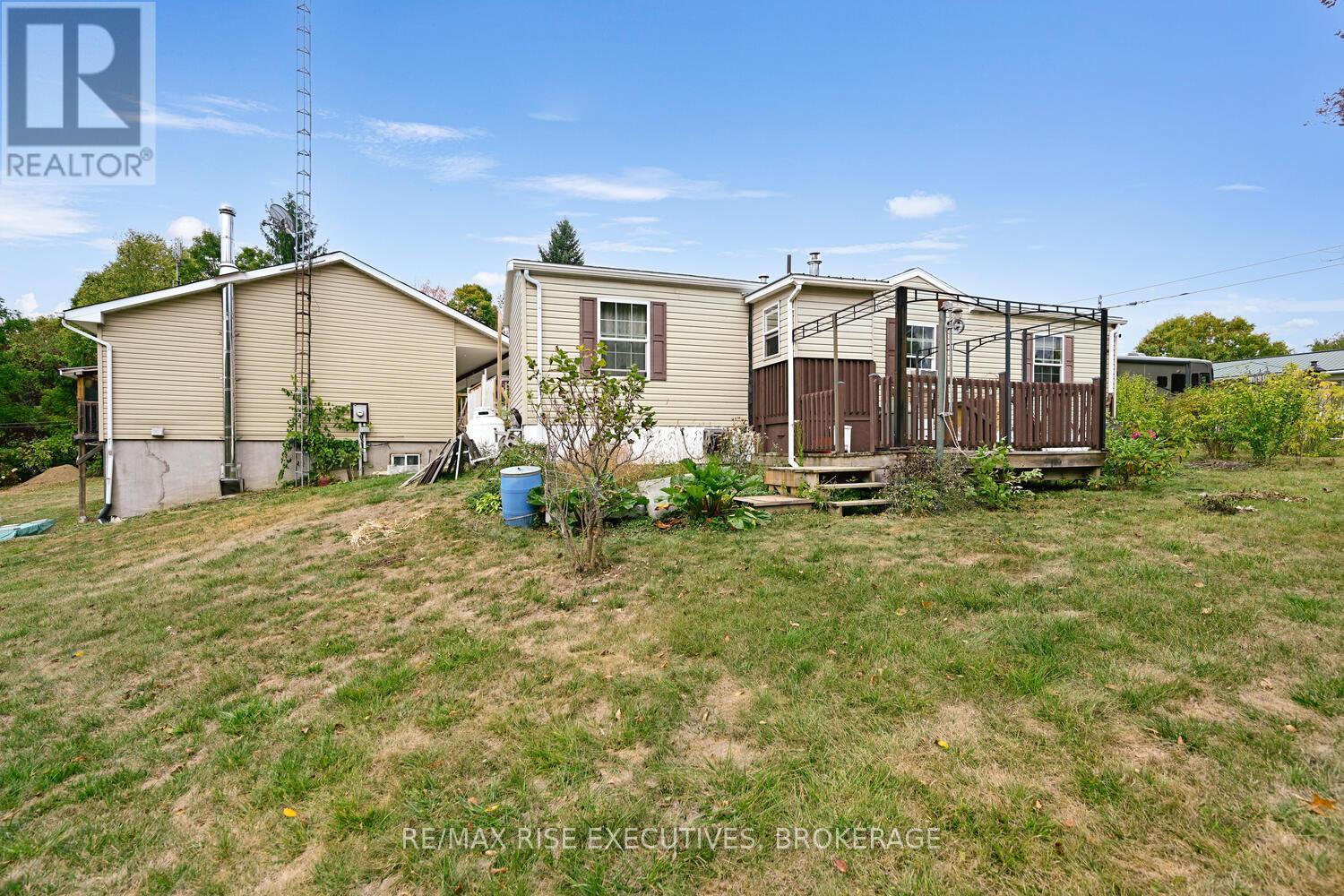 25 Park Street, Leeds And The Thousand Islands, Ontario  K0E 1N0 - Photo 46 - X12432062