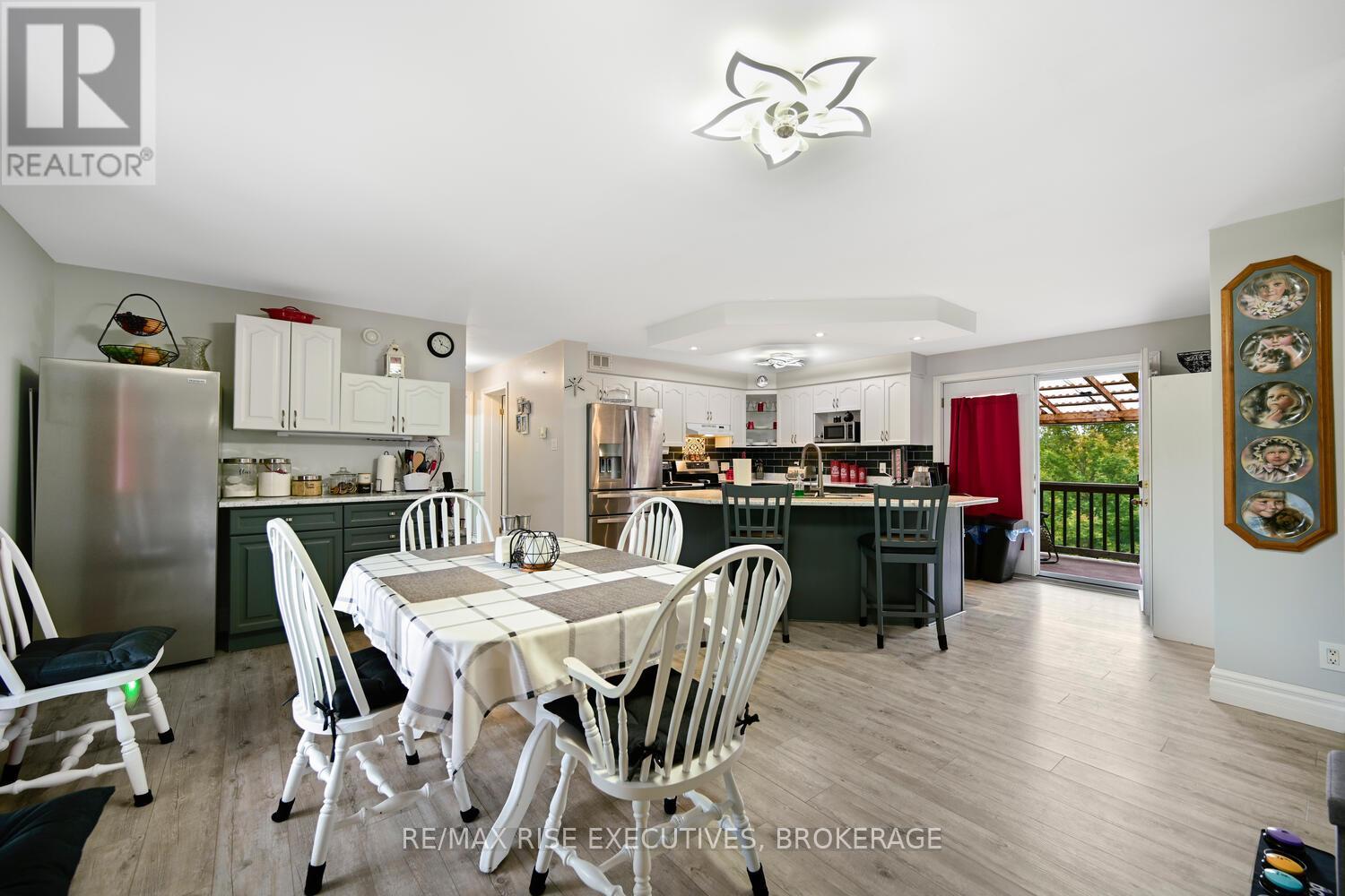 25 Park Street, Leeds And The Thousand Islands, Ontario  K0E 1N0 - Photo 5 - X12432062