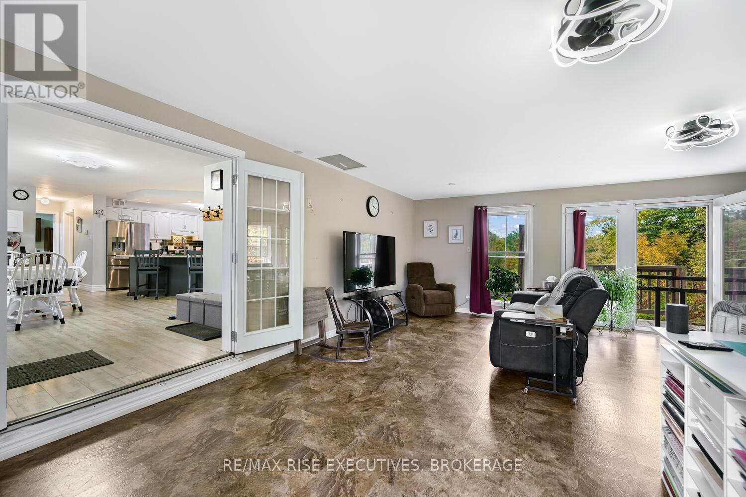 25 Park Street, Leeds And The Thousand Islands, Ontario  K0E 1N0 - Photo 7 - X12432062