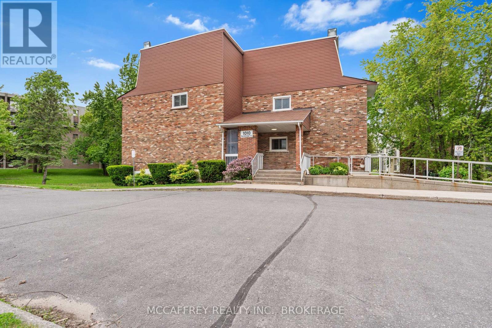 102 - 1010 Pembridge Crescent, Kingston, Ontario  K7P 1A3 - Photo 1 - X12432072