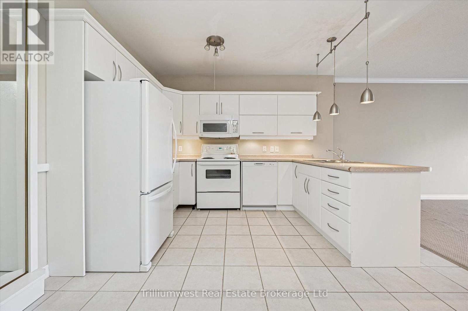 304 - 60 Wyndham Street S, Guelph, Ontario  N1E 7H7 - Photo 17 - X12432048