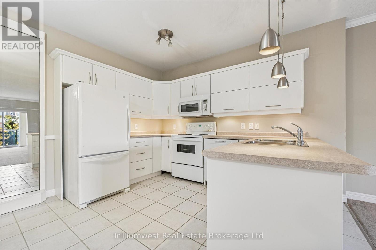 304 - 60 Wyndham Street S, Guelph, Ontario  N1E 7H7 - Photo 21 - X12432048