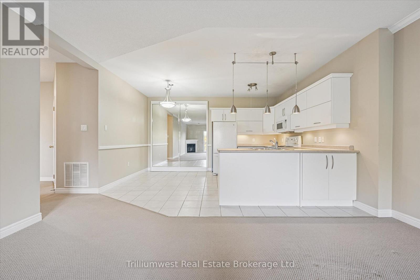 304 - 60 Wyndham Street S, Guelph, Ontario  N1E 7H7 - Photo 22 - X12432048