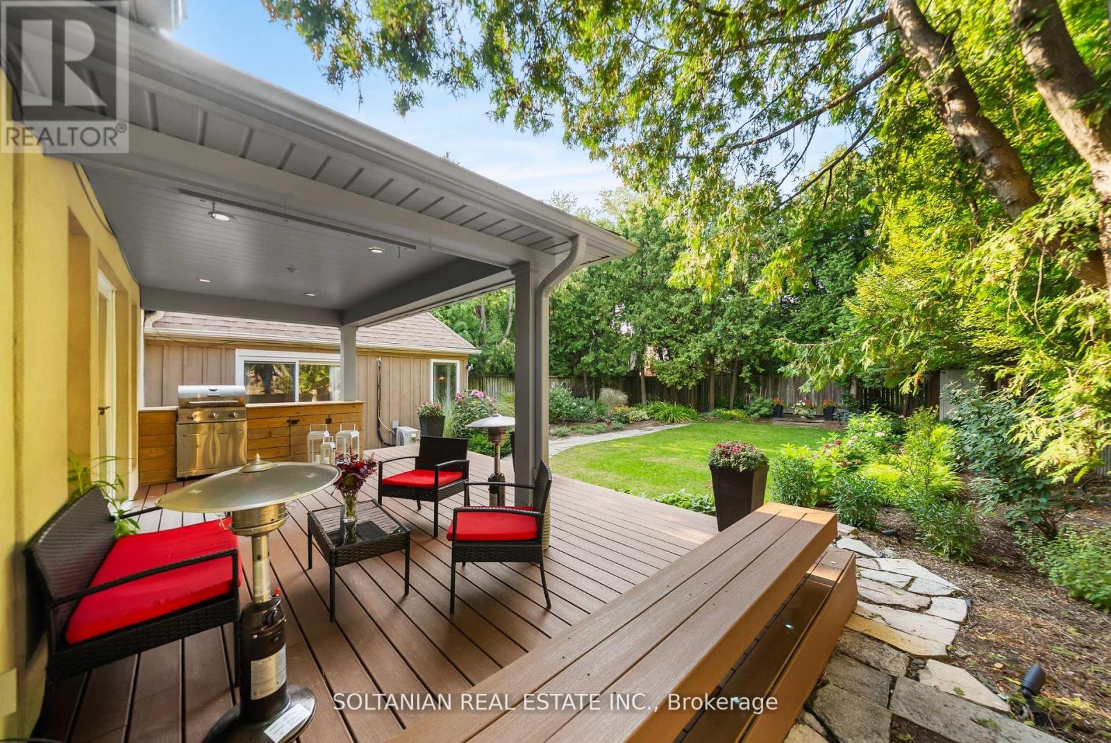 32 Beechwood Avenue, Toronto, Ontario  M2L 1J1 - Photo 15 - C12430621