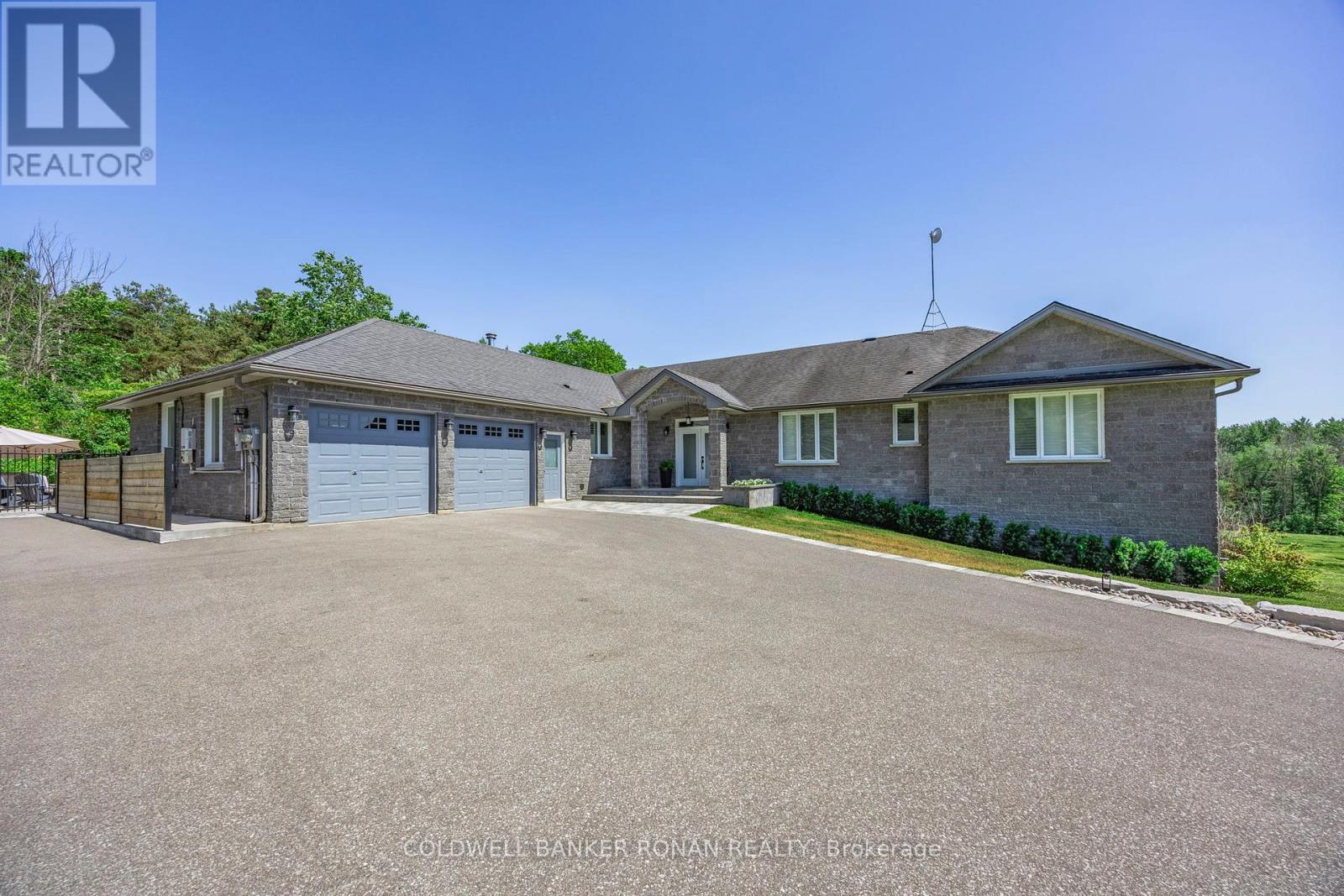 7765 5  Sideroad, Adjala-Tosorontio, Ontario  L9R 1V3 - Photo 4 - N12390175