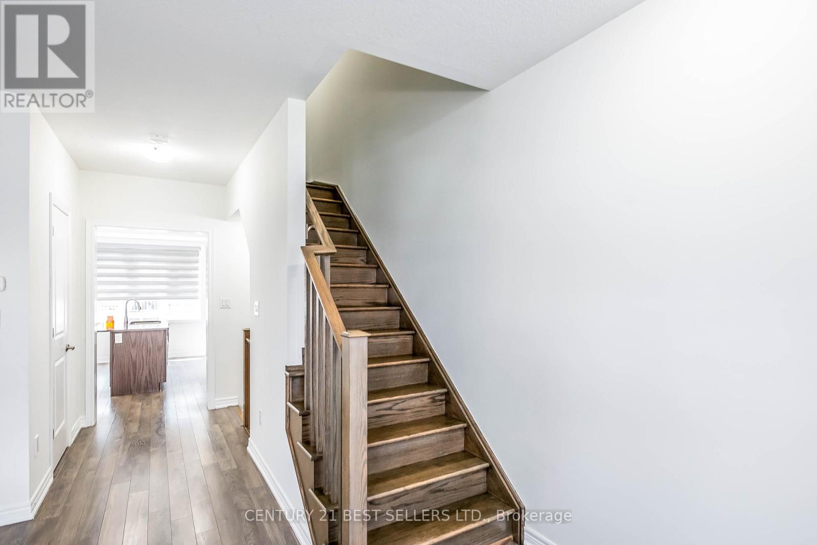 23 Rapids Lane, Hamilton, Ontario  L8K 0A4 - Photo 13 - X12416950