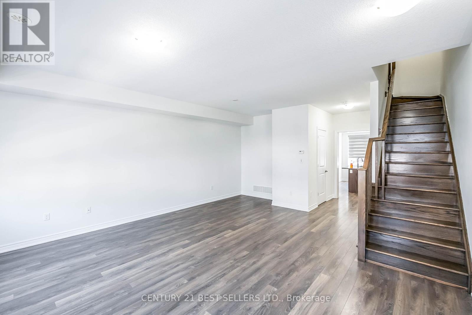 23 Rapids Lane, Hamilton, Ontario  L8K 0A4 - Photo 12 - X12416950