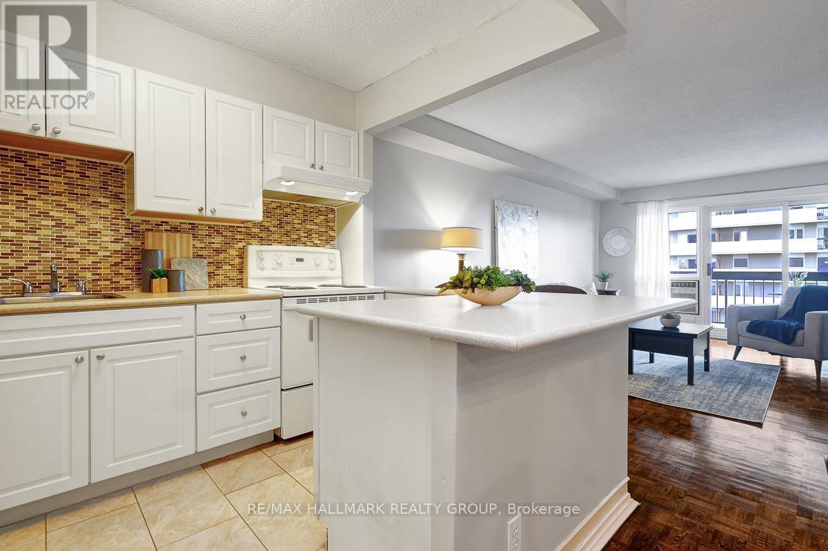 1005 - 158a Mcarthur Avenue, Ottawa, Ontario  K1L 7E7 - Photo 14 - X12432001