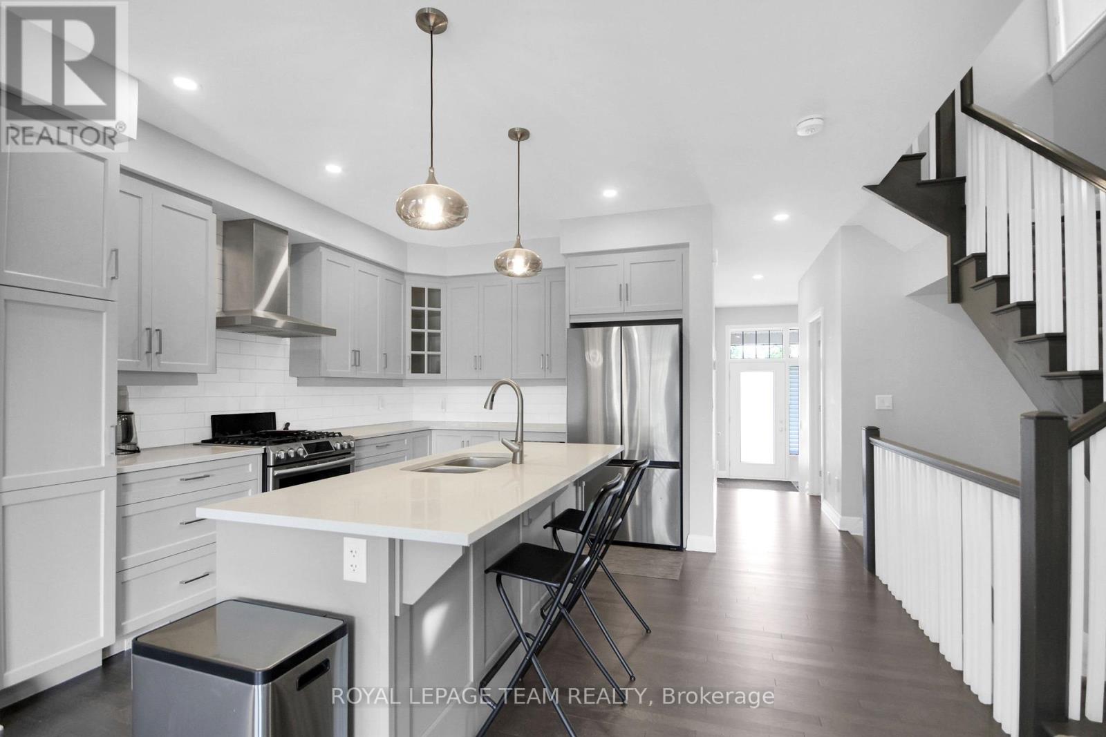 307 Kilspindie Ridge, Ottawa, Ontario  K2J 5M8 - Photo 6 - X12432012
