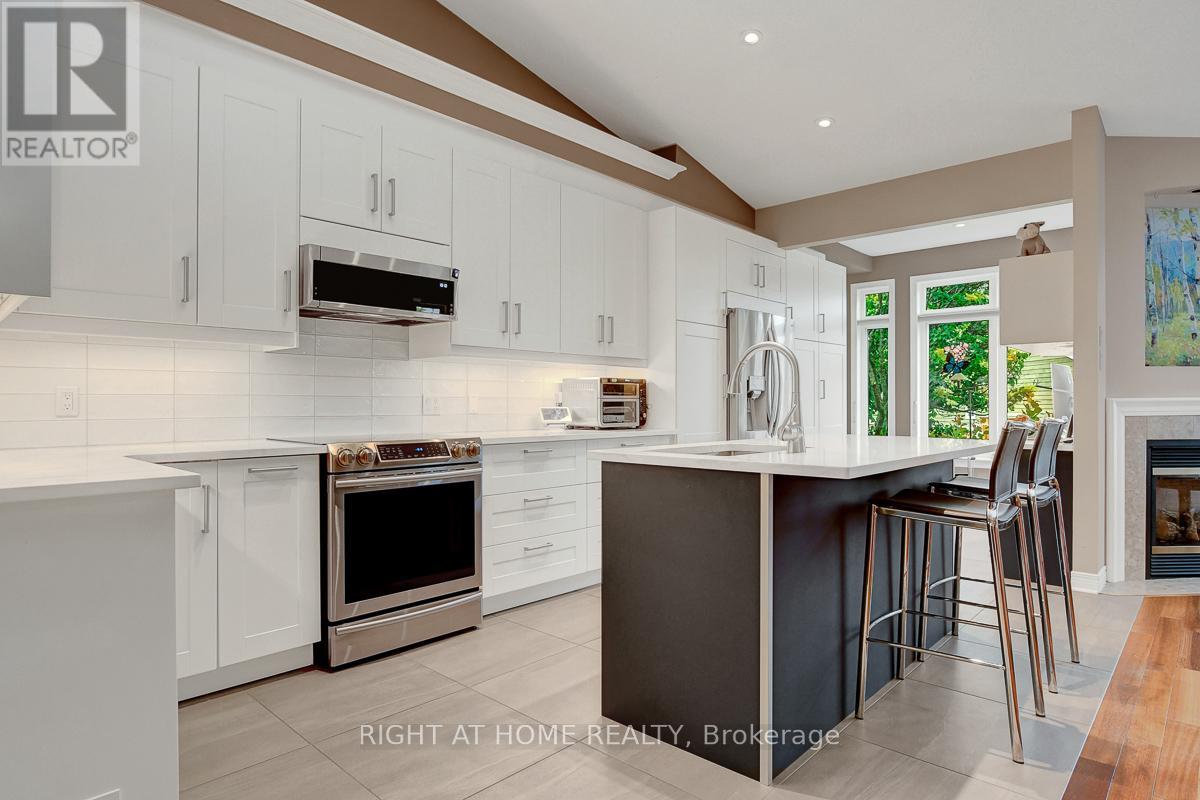 36 Sable Run Drive, Ottawa, Ontario  K2S 1W8 - Photo 10 - X12432014