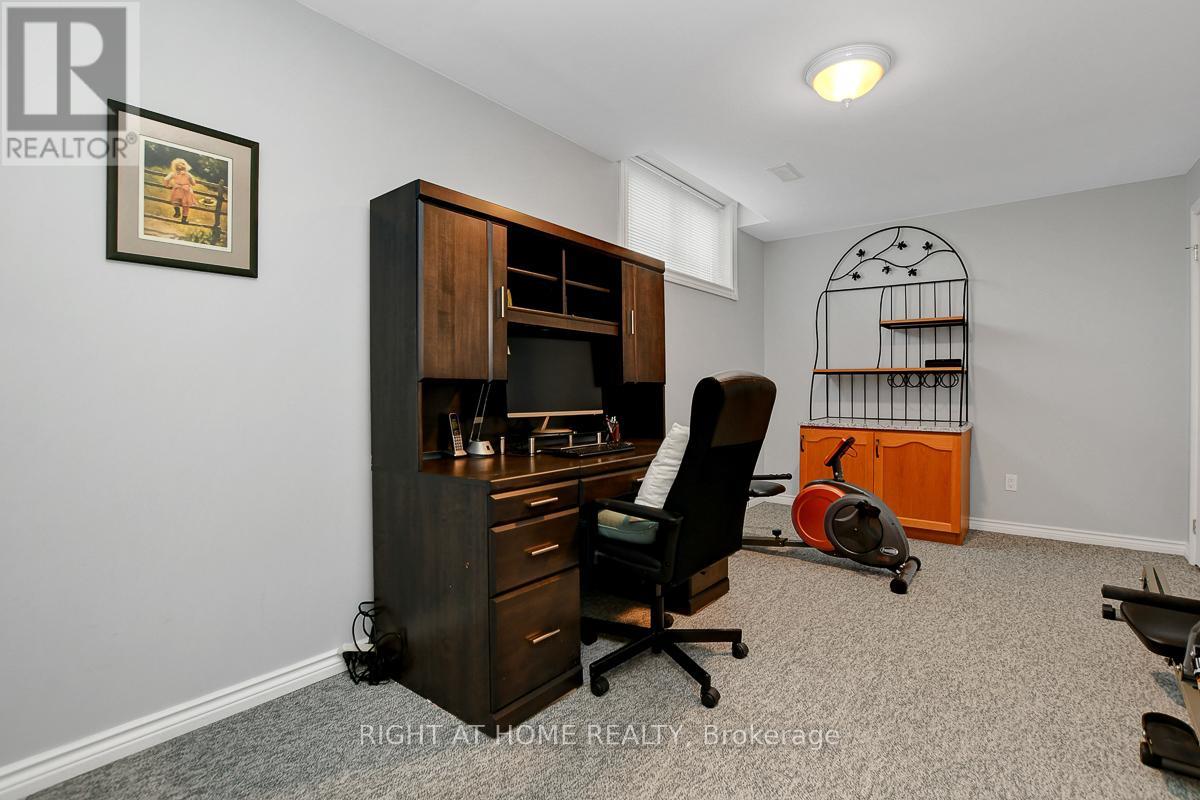 36 Sable Run Drive, Ottawa, Ontario  K2S 1W8 - Photo 25 - X12432014