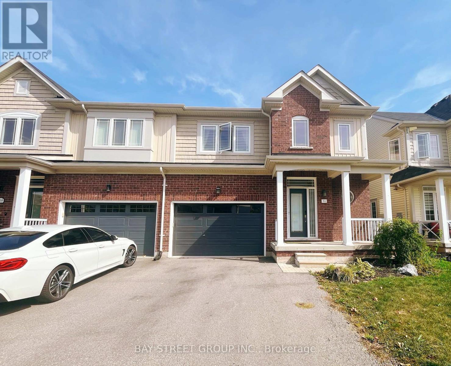 Master Room - 51 Dominion Crescent, Niagara-On-The-Lake (St. Davids), Ontario  L0S 1J1 - Photo 10 - X12432043