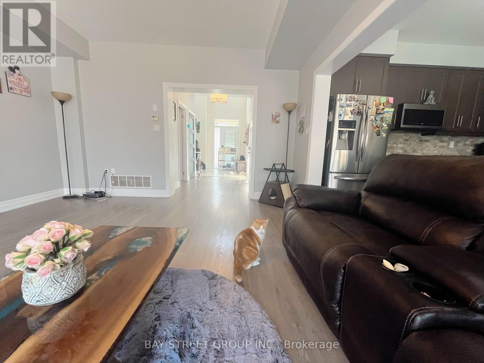 Master Room - 51 Dominion Crescent, Niagara-On-The-Lake (St. Davids), Ontario  L0S 1J1 - Photo 8 - X12432043